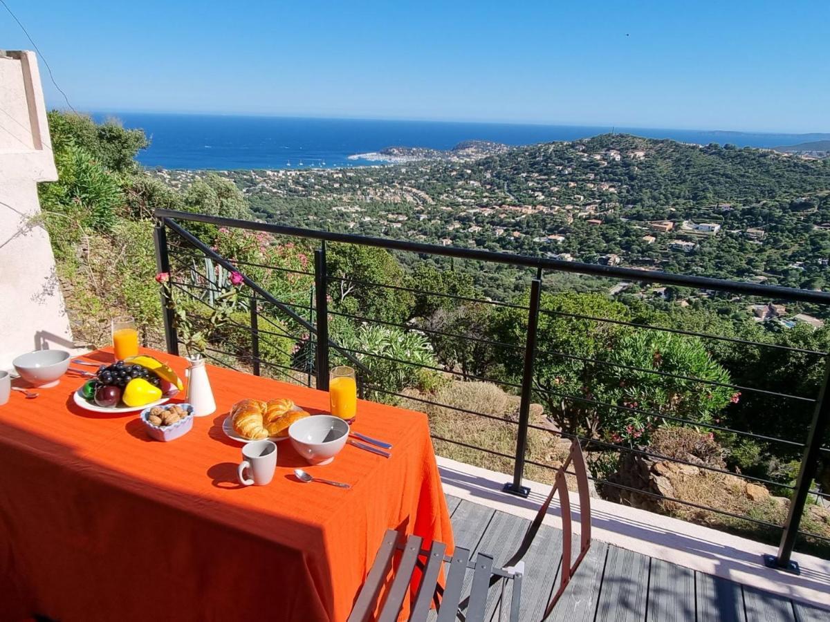 Holiday Home Les Terrasses De L'Eau Blanche-4 By Interhome Cavalaire-sur-Mer Exterior foto